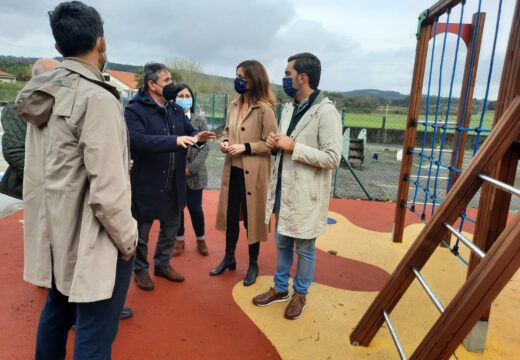 A Xunta colabora co concello de Oroso na reforma do Parque Infantil da Escola de Vilacide